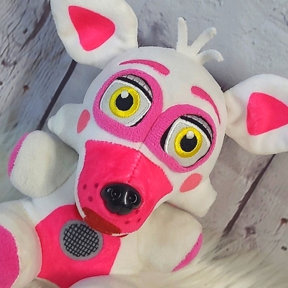Funko Five Nights At Freddy's Foxy Sister Location Funtime Fox Plush Pink 7" Toy - Picture 3 of 14
